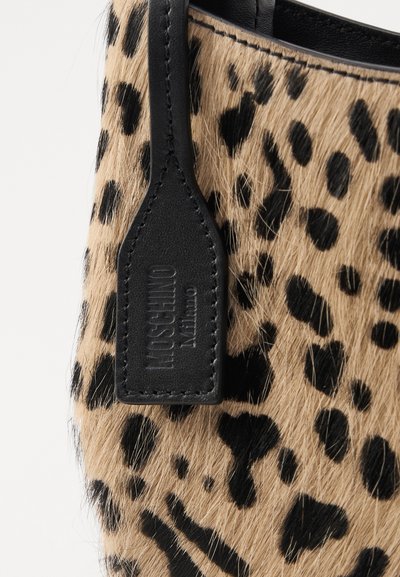 MOSCHINO HANDLE ME - Τσάντα χειρός - multi coloured