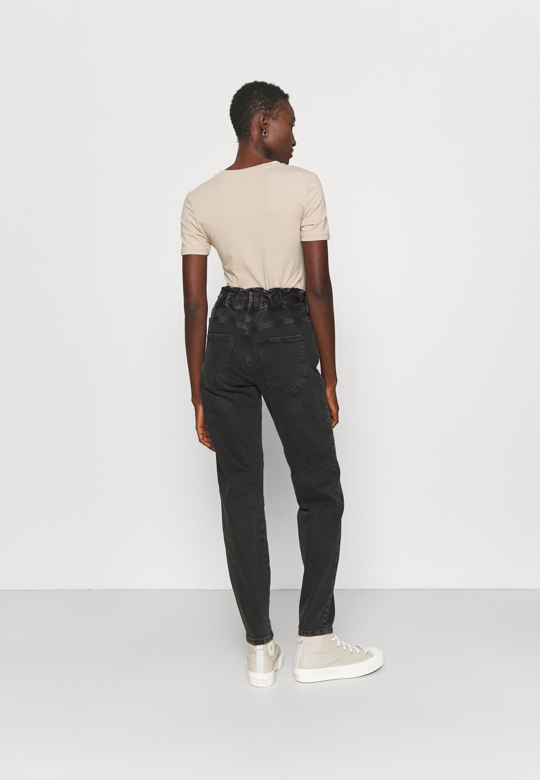 ONLY Tall ONLINC LU - Jeans Tapered Fit 