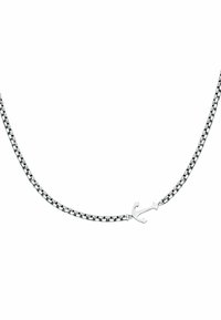 Collana in argento con un design a maglie rettangolari e un charm a forma di ancora come nota distintiva. Texture liscia e lucida in tutto il gioiello.