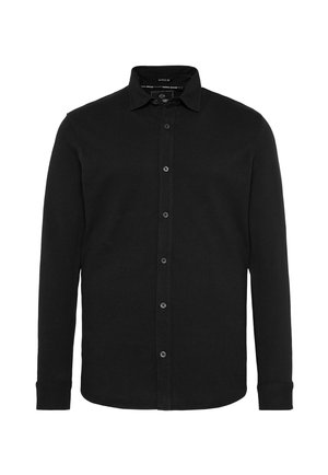 Camisa negra de manga larga hecha de tejido suave, con una parte delantera abotonada, cuello y puños con un solo botón. Diseño sencillo sin patrones.