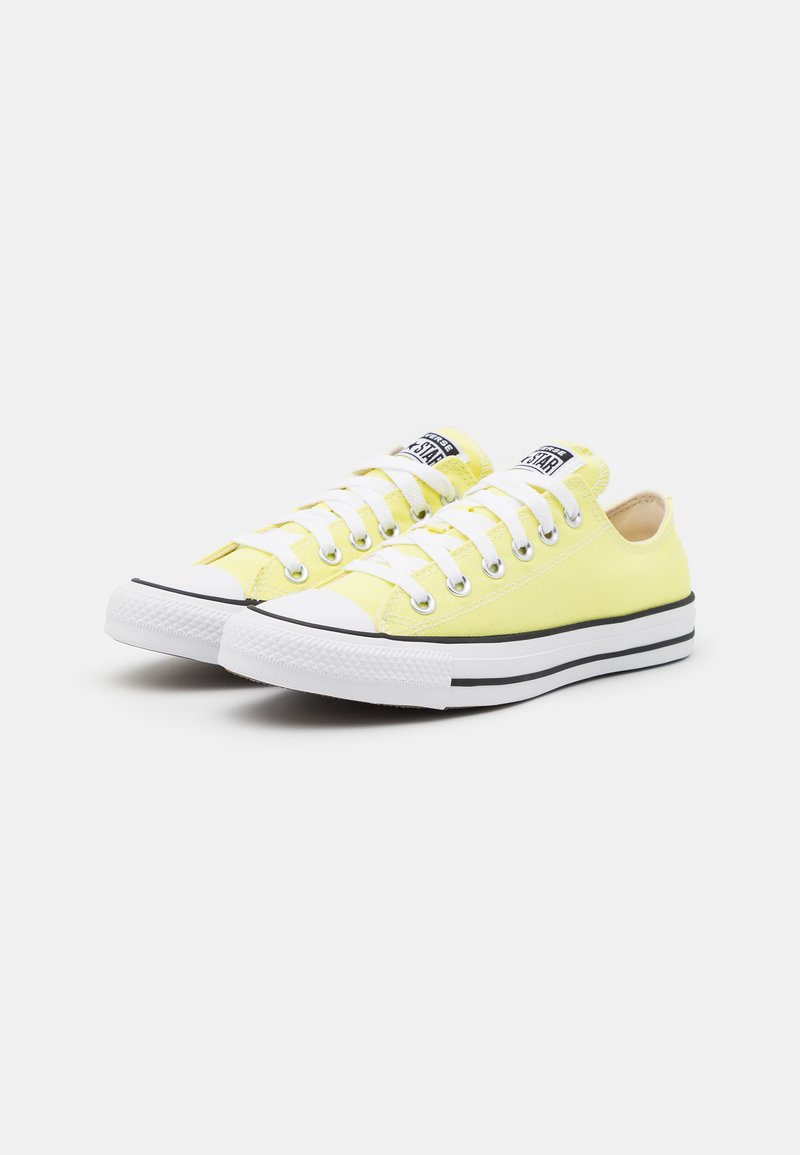 converse courte jaune