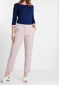 Anna Field Stickad tröja - dark blue