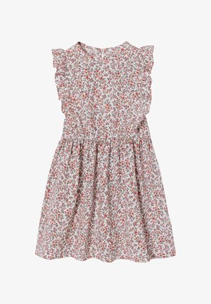 Weißes, ärmelloses Kleid mit pink-orangenem Blumenmuster, Rüschen an den Schultern und tailliertem Bund.