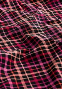 Next FLARE  - Retuusid - püksid - red check