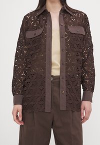 WEEKEND MaxMara Shorts - dark brown