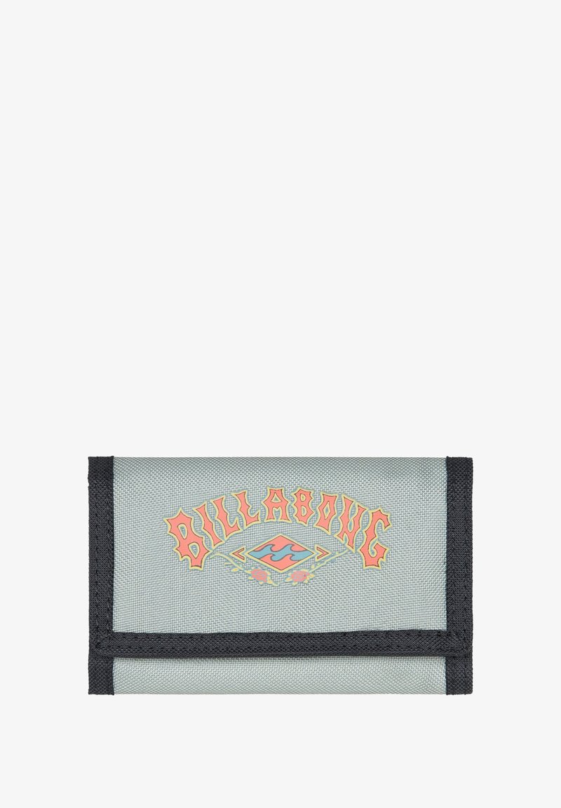 Portafoglio in tessuto grigio chiaro con bordi neri, caratterizzato dal colorato logo "Billabong" e da un design di onde arancioni e blu. Design pieghevole.