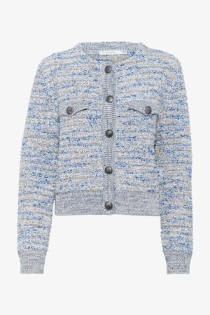 Cardigan texturé bleu clair avec deux poches avant, col rond et boutons gris. Il présente un ourlet court et un motif en fibres mélangées.