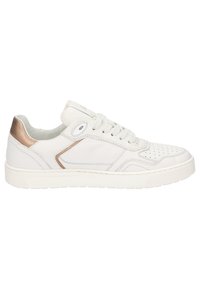 Weißes Leder-Sneaker mit durchbrochenen Details, silbernen Akzenten und gepolstertem Kragen. Verfügt über eine Gummisohle und ein Schnürdesign.