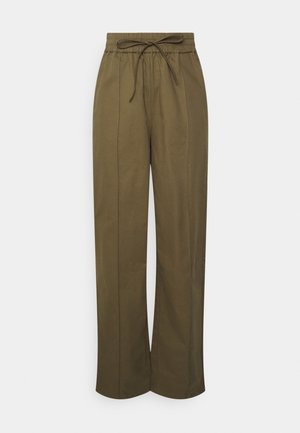 Olijfgroene, wijd uitlopende broek van zacht katoen. Voorzien van een elastische tailleband met trekkoord en verticale naden voor structuur.