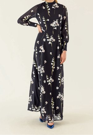 IVY OAK, Robe longue - black