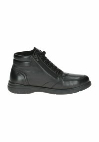 Botas de cuero negras hasta el tobillo con punta redonda, que cuentan con un cierre de cordones en la parte delantera y una cremallera lateral. Acabado texturizado y puños acolchados para mayor comodidad.