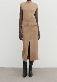 Massimo Dutti Pullover - camel