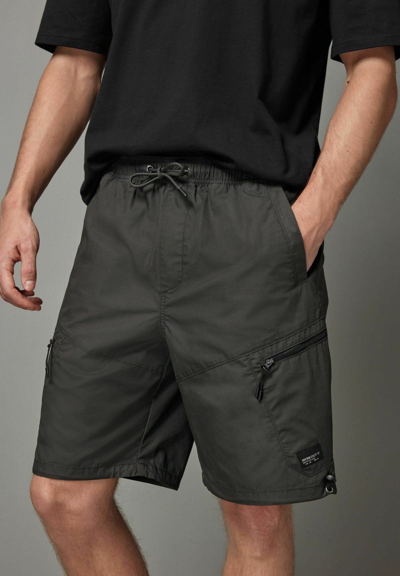 Next UTILITY - REGULAR FIT - Kratke hlače - khaki green