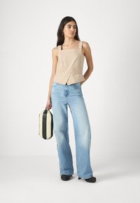 BLANCHE DALLAS - Top - oxford tan