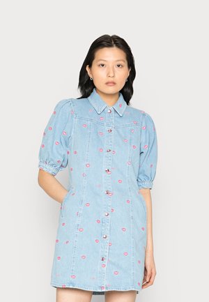 PATTICRAS DRESS - Denim dress - light blue