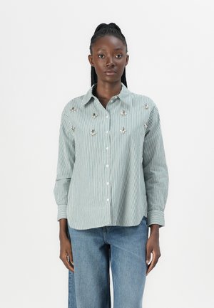 ONLTRINE LIFE EMBELISH SHIRT - Užsagstoma palaidinė - bright white/pine needle