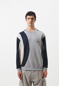Ahluwalia MAE UNISEX - Sweatshirt - grey/navy