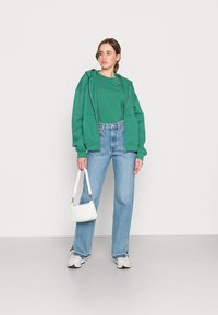 Weekday PERFECT BOXY - T-shirt básica - green