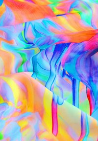 Färgglad textil med ett livfullt, abstrakt mönster av virvlande nyanser av blått, rosa, orange och grönt, vilket ger en flytande textur.