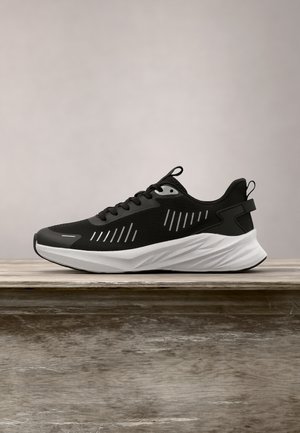 Pier One, Matalavartiset tennarit - black