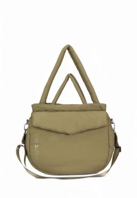 Pikowana torebka typu tote w oliwkowej zieleni, z podwójnymi uchwytami i regulowanym paskiem na ramię. Wyposażona w klapę zamykającą i subtelne logo.
