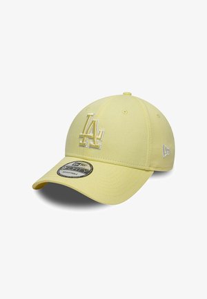 Casquette de baseball jaune réglable avec une visière courbée et une broderie en relief du logo LA à l’avant ainsi que le logo New Era sur le côté.