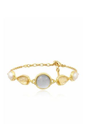 Bracelet chaîne en or avec une pierre précieuse grise ronde au centre, flanquée de deux pierres jaunes en forme de larme et de deux perles blanches à chaque extrémité.