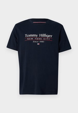 Tommy Hilfiger CENTER STACK - Print T-shirt - desert sky