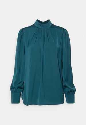 Anna Field Pusero - green