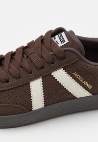 Jack & Jones JFWMAMBO SPECIAL - Sneakers basse - java