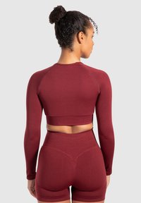 Smilodox CROP LONGSLEEVE MAYSA - Longsleeve - bordeaux