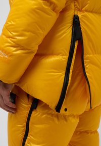 Jack Wolfskin UNISEX - Piumino - fresh orange