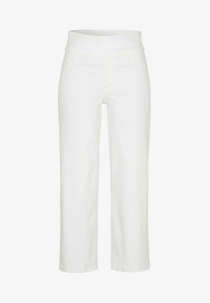 Witte, rechte broek met hoge taille, brede tailleband en steekzakken aan de voorkant, afgebeeld tegen een effen achtergrond.