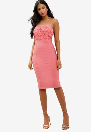 Lipsy FLOWER BANDEAU BANDAGE - Koktailové šaty/večierkové šaty - pink