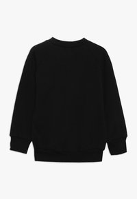 Felpa nera con collo rotondo, maniche raglan e orlo a costine. Realizzata in tessuto morbido con una texture liscia e senza logo visibile.