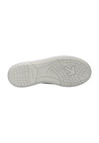 Semelle de chaussure en caoutchouc blanche présentant un motif de grip texturé, avec une légère courbure au niveau des orteils et un logo circulaire près du talon.