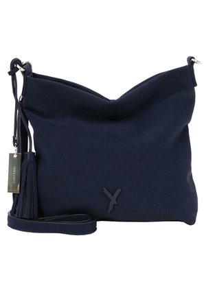 Marineblaue Crossbody-Tasche mit Quaste und silbernem Etikett, strukturierter Stoff, verstellbarer Riemen und aufgenähtem Logo vorne.