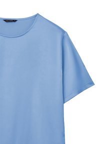 T-shirt azzurro chiaro a maniche corte realizzato in un tessuto liscio e lucido, con scollatura rotonda e design semplice e pulito. Nessun motivo o accentuazione visibile.