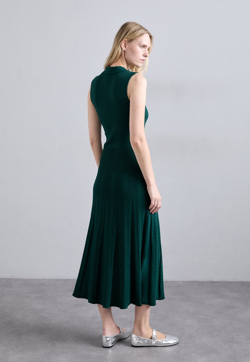 sandro ROBE MIDI PATTE PLONGEANTE - Shirt dress - vert fonce/green - Zalando sandro ROBE MIDI PATTE PLONGEANTE - Shirt dress - vert fonce/green - Zalando