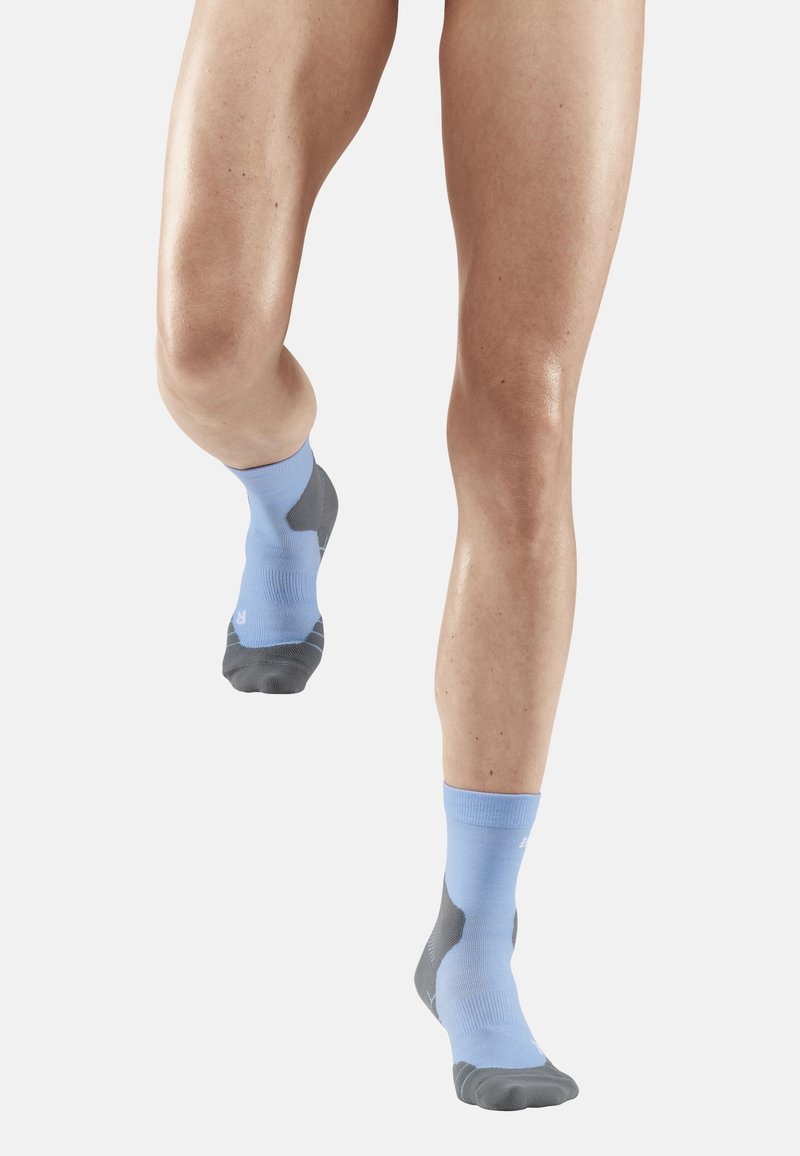 CEP LIGHT MERINO HIKING COMPRESSION SOCKS MID CUT WOMEN - MADE IN GERMANY - Sportsocken - light blue