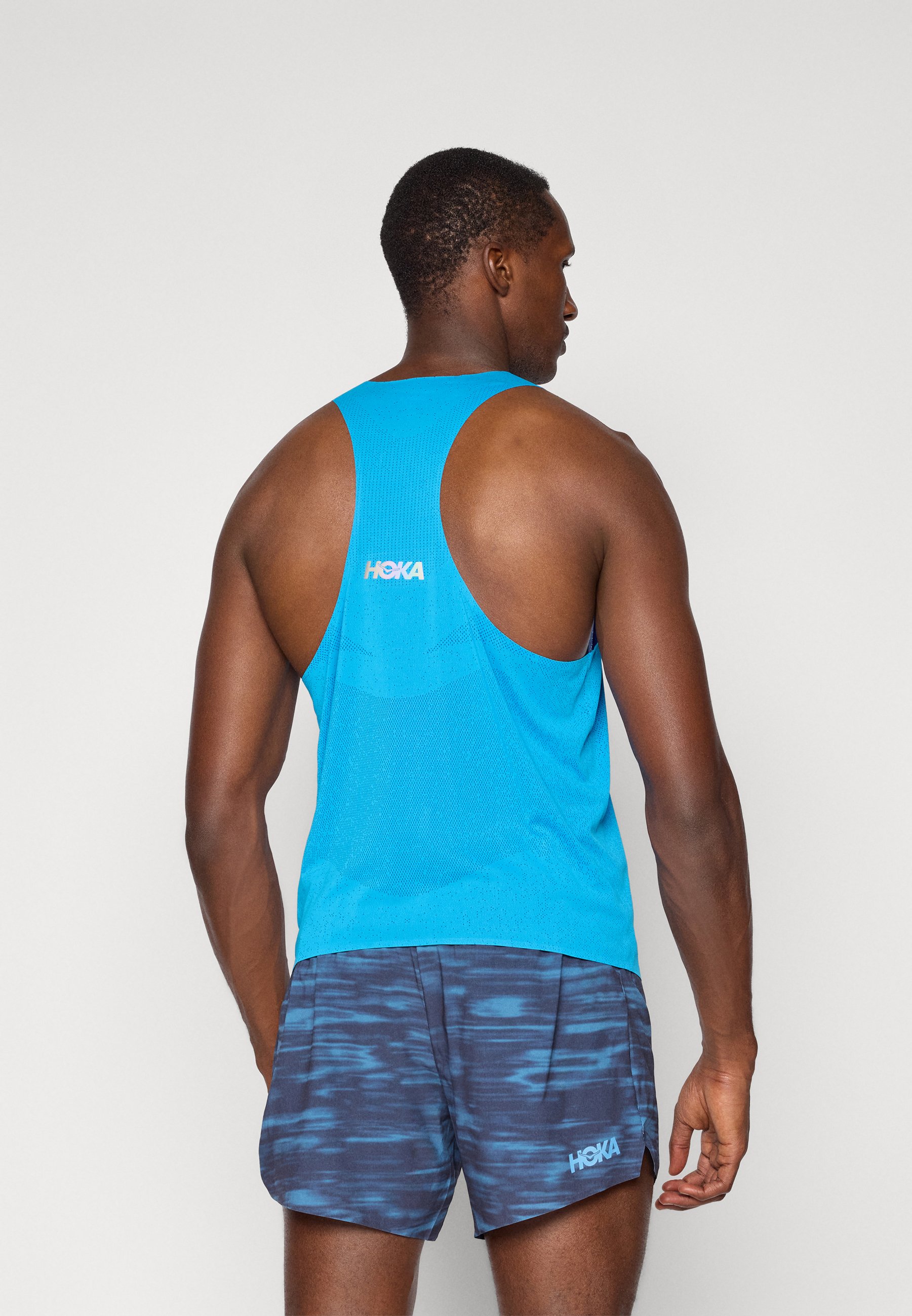 HOKA® MEN'S SINGLET UTMB MONT BLANC HOKA MENS GLIDE SINGLET
