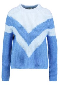Pull en tricot dans différentes nuances de bleu avec un motif chevron. Il présente un col rond et des manches longues, affichant une finition texturée.