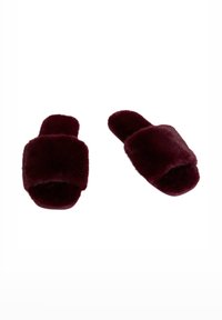 Burgundy faux fur slide slippers with a wide, soft upper strap and open back. Smooth texture with a cushioned footbed for comfort.