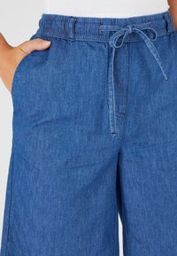 Damart Shorts vaqueros - denim moyen