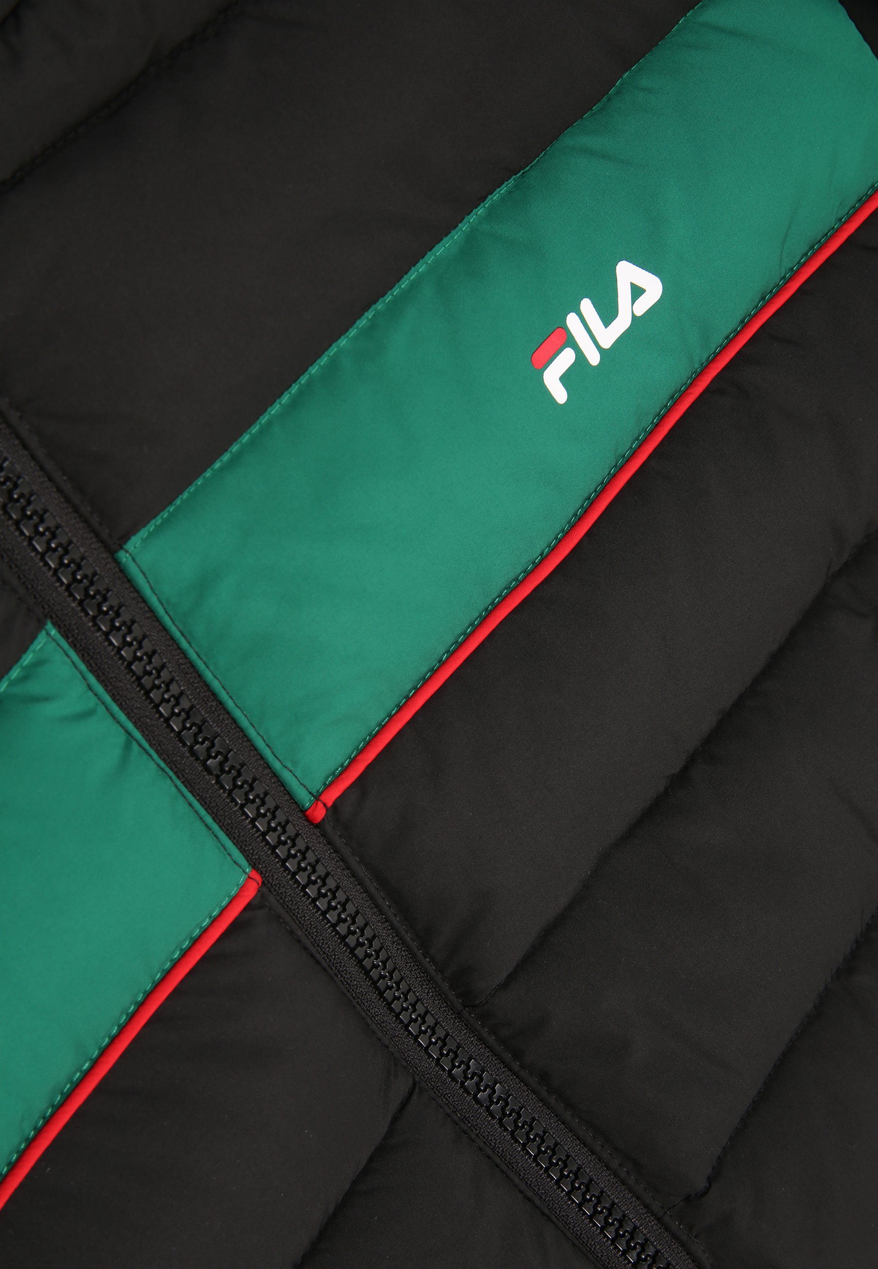 FILA 겨울 재킷