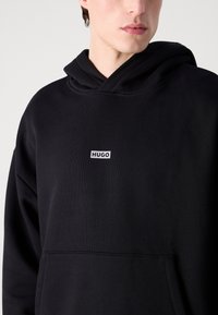 HUGO NAZARDO - Mikina - black