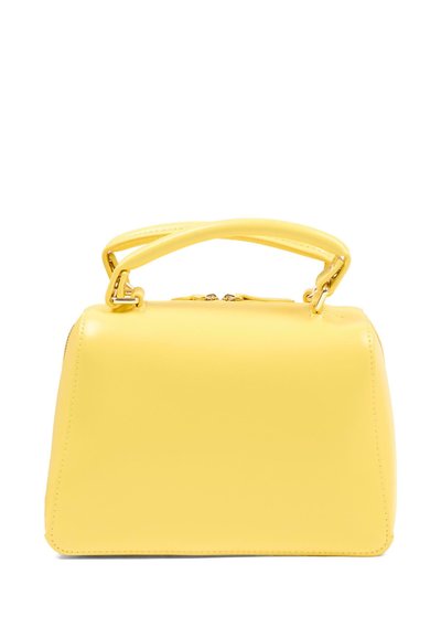 Rumena usnjena torbica z zaobljenimi robovi in enim zgornjim ročajem, opremljena z zadrgo.