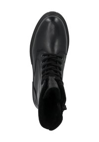Schwarze Leder-Ankle-Boots mit runder Zehenpartie, strukturiertem Obermaterial, runden Schnürsenkeln und einer stabilen Sohle. Ein Reißverschluss an der Seite sorgt für Funktionalität.