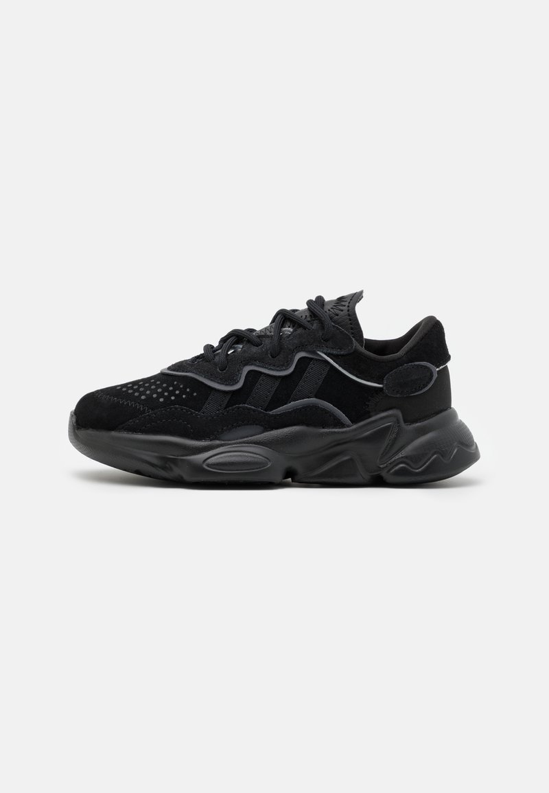adidas Originals OZWEEGO - Trainers - core black/night metallic