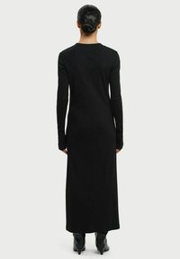 RESIDUS Maxikjoler - black